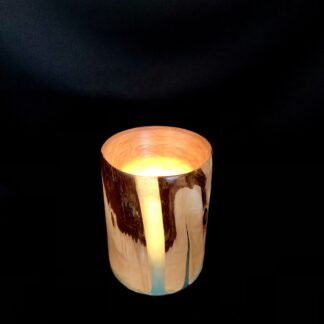 Lampe en bois d'arbousier et résine turquoise