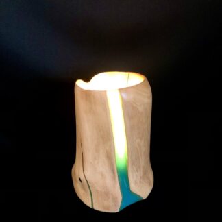 Lampe en bois et résine bleu océan (modèle "baïne")