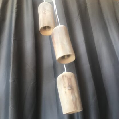 Lustre en bois flotté tourné – Image 2