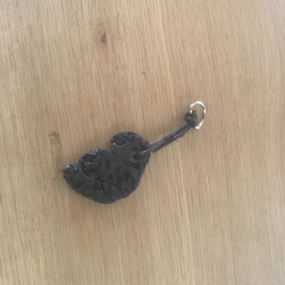 Porte-clé en bois flotté à motif piqueté – Image 7