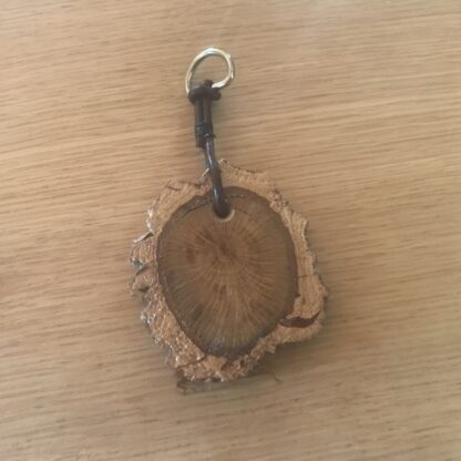 Porte-clé en bois de chêne liège – Image 5