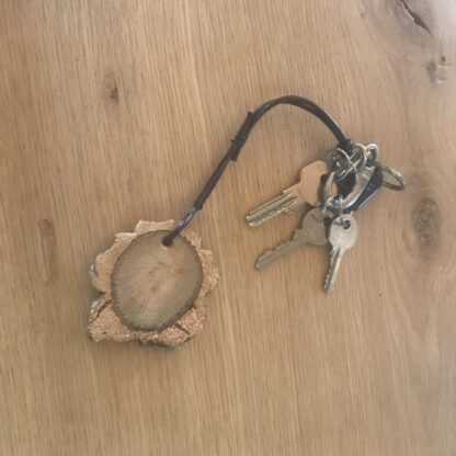 Pendentif en bois de chêne liège