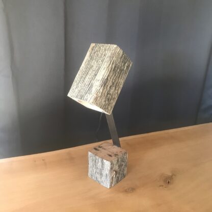 Lampe de bureau en madrier, bois ancien – Image 5