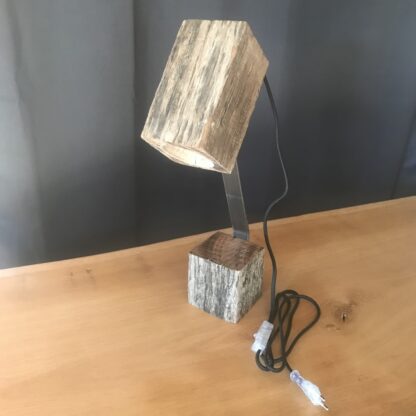 Lampe de bureau en madrier, bois ancien – Image 7